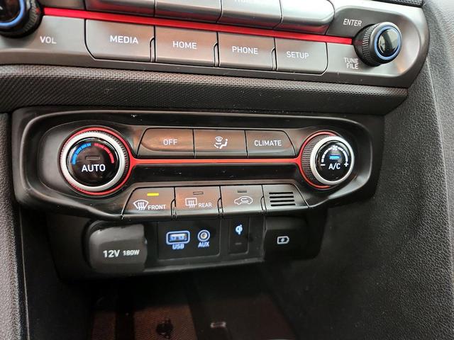 Photo of 2020 White Hyundai Veloster