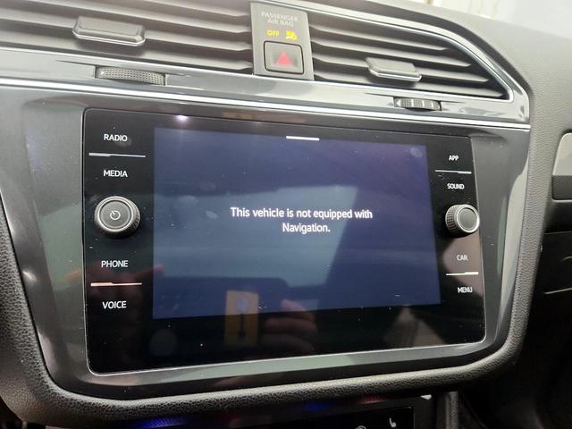 Photo of 2023 Gray Volkswagen Tiguan
