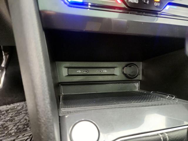 Photo of 2023 Gray Volkswagen Tiguan