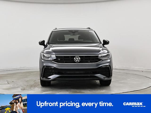 Photo of 2023 Gray Volkswagen Tiguan