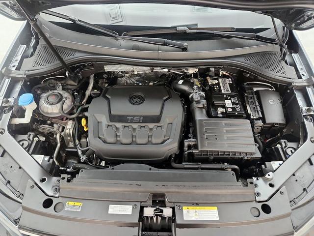 Photo of 2023 Gray Volkswagen Tiguan