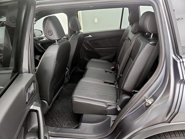 Photo of 2023 Gray Volkswagen Tiguan