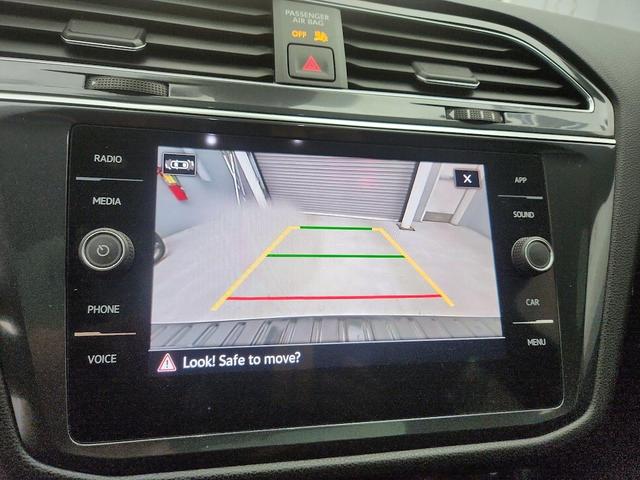 Photo of 2023 Gray Volkswagen Tiguan