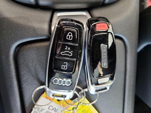 Photo of 2022 Gray Audi e-tron GT