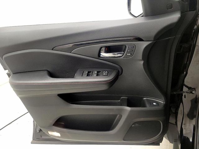 Photo of 2019 Black Honda Ridgeline