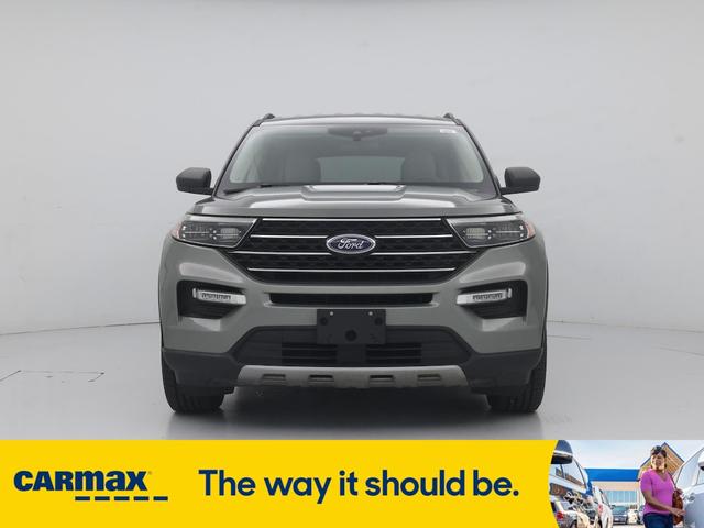 Photo of 2020 Gray Ford Explorer