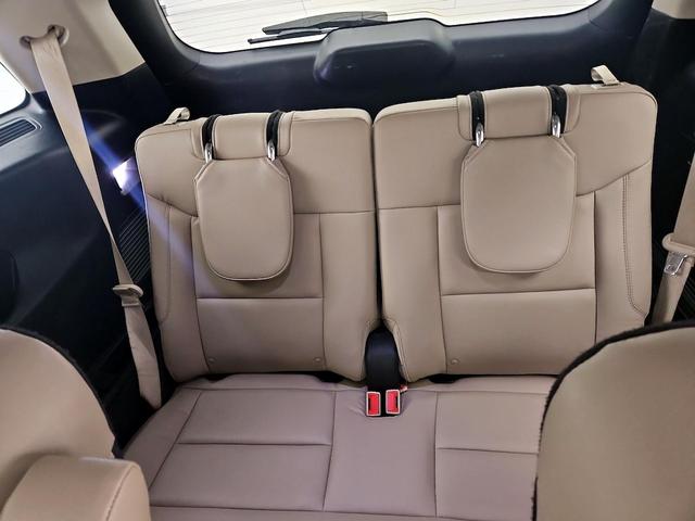 Photo of 2020 Gray Ford Explorer