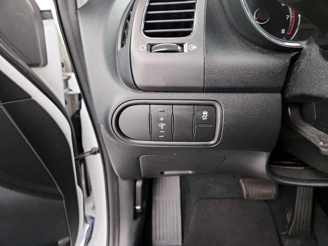 Photo of 2018 White Kia Forte