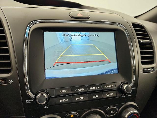 Photo of 2018 White Kia Forte