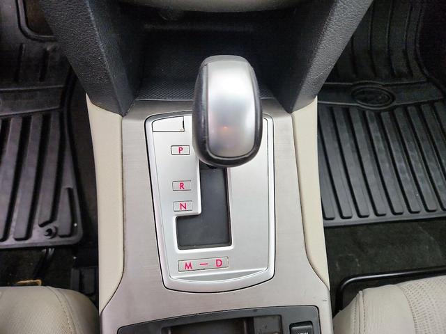 Photo of 2014 Blue Subaru Outback