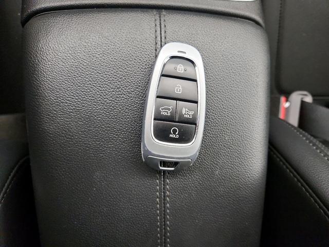 Photo of 2023 Gray Hyundai TUCSON