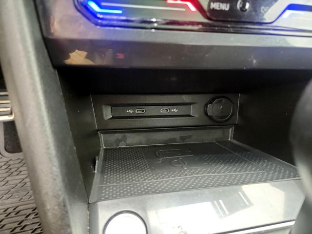 Photo of 2022 Gray Volkswagen Tiguan