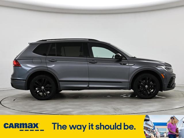 Photo of 2022 Gray Volkswagen Tiguan