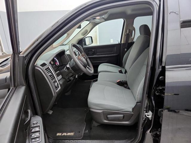 Photo of 2019 Black RAM 1500 Classic