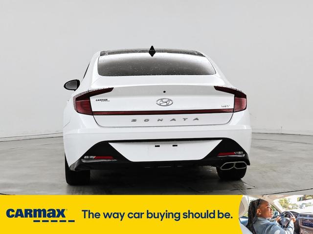 Photo of 2023 White Hyundai SONATA