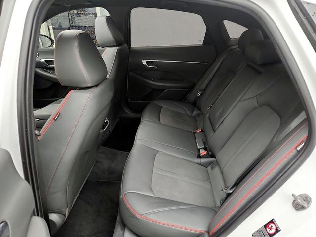 Photo of 2023 White Hyundai SONATA