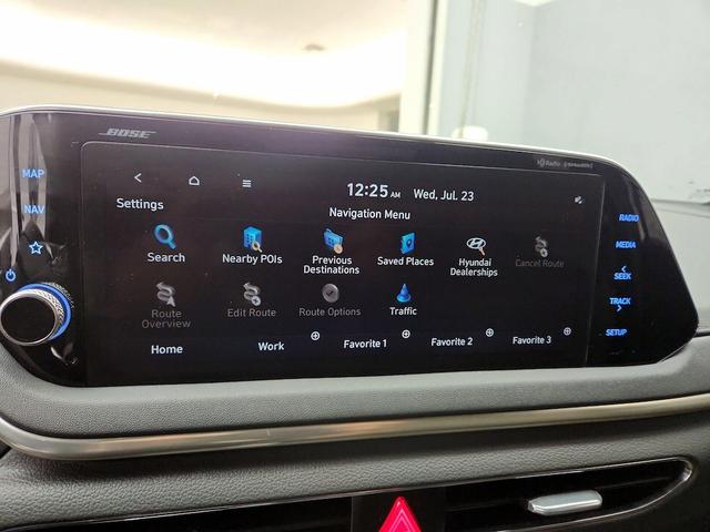 Photo of 2023 White Hyundai SONATA
