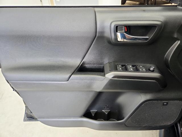 Photo of 2022 Black Toyota Tacoma