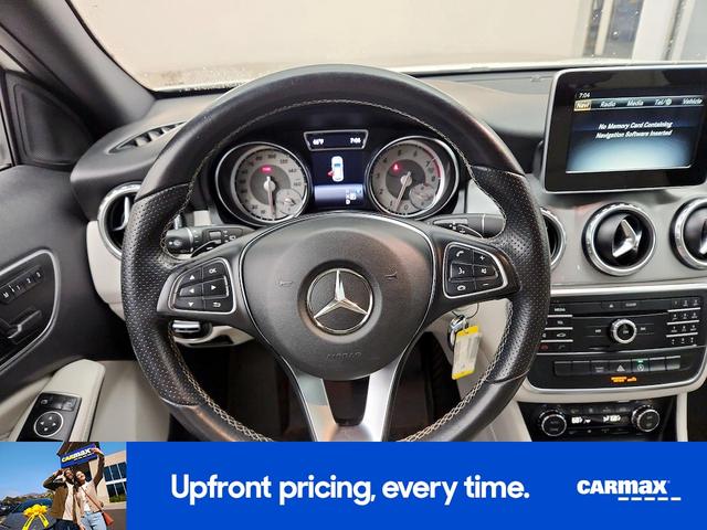 Photo of 2017 White Mercedes-Benz GLA 250