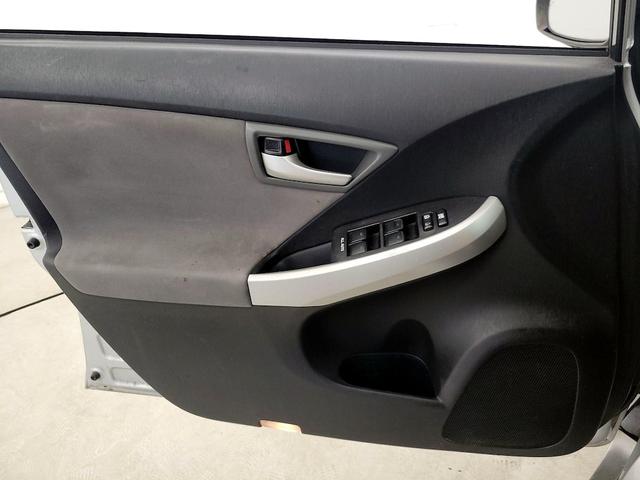 Photo of 2015 Silver Toyota Prius