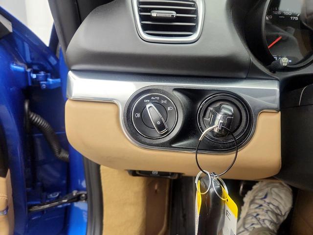 Photo of 2016 Blue Porsche Boxster