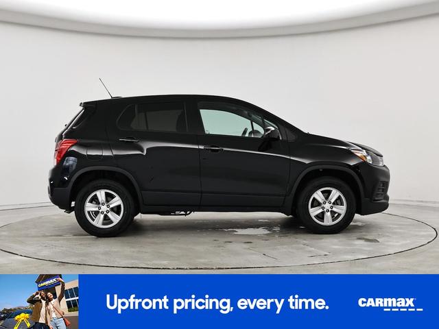 Photo of 2021 Black Chevrolet Trax