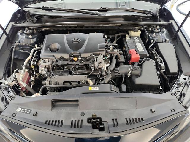 Photo of 2018 Gray Toyota Camry