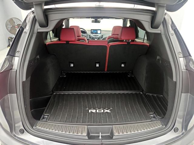 Photo of 2023 Gray Acura RDX