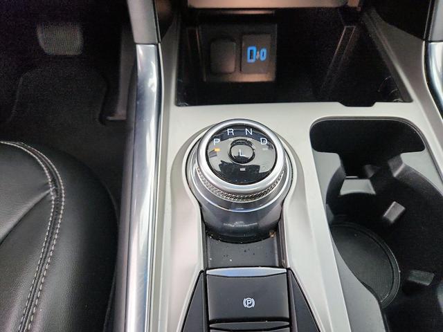 Photo of 2022 Silver Ford Explorer