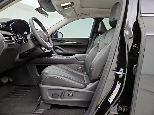 Photo of 2025 Black INFINITI QX60