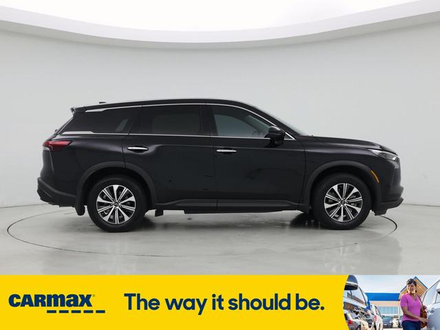 Photo of 2025 Black INFINITI QX60