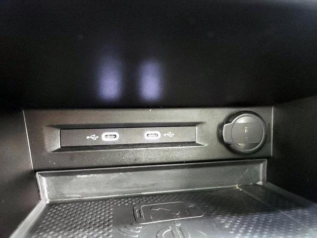 Photo of 2021 Black Volkswagen Tiguan