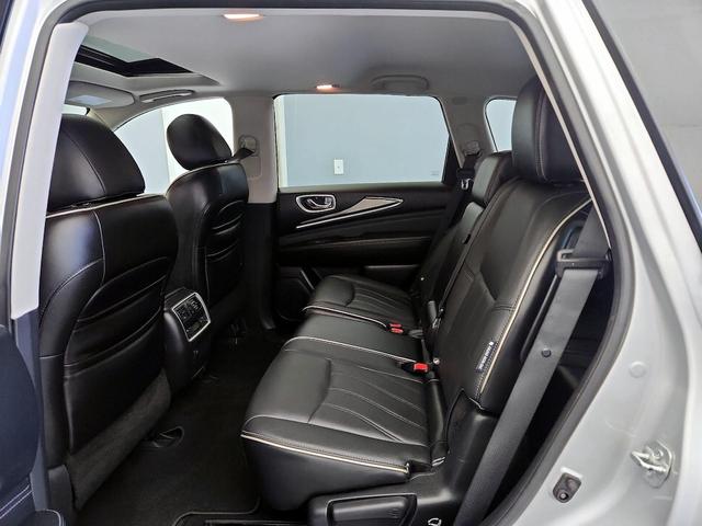 Photo of 2018 Gray INFINITI QX60