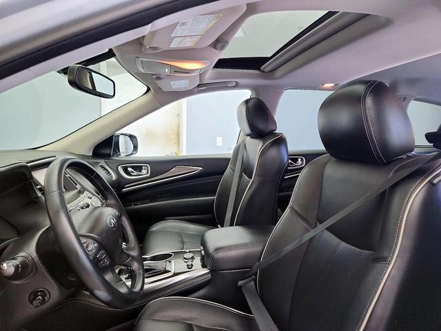 Photo of 2018 Gray INFINITI QX60