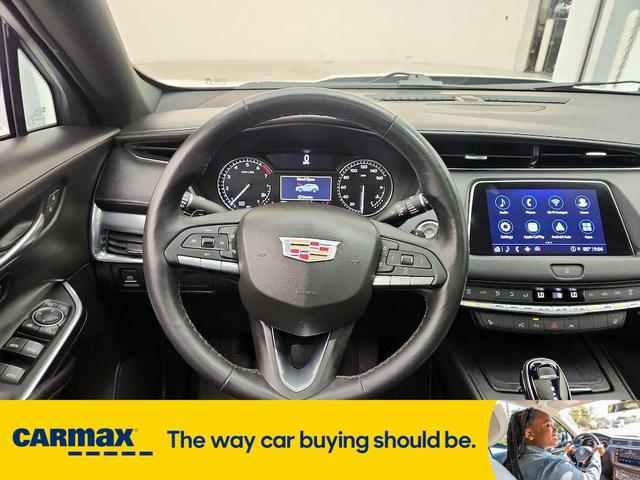 Photo of 2022 White Cadillac XT4