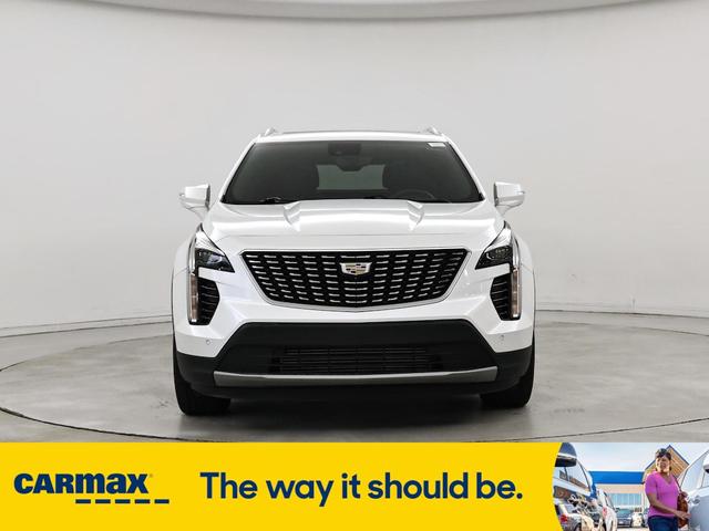 Photo of 2022 White Cadillac XT4