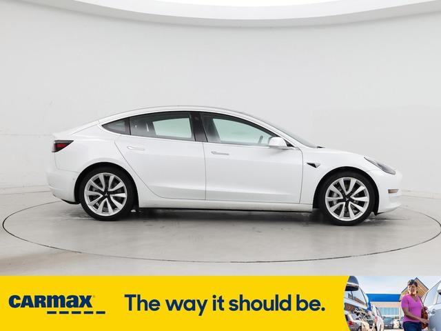 Photo of 2020 White Tesla Model 3
