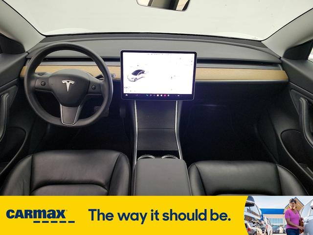 Photo of 2020 White Tesla Model 3