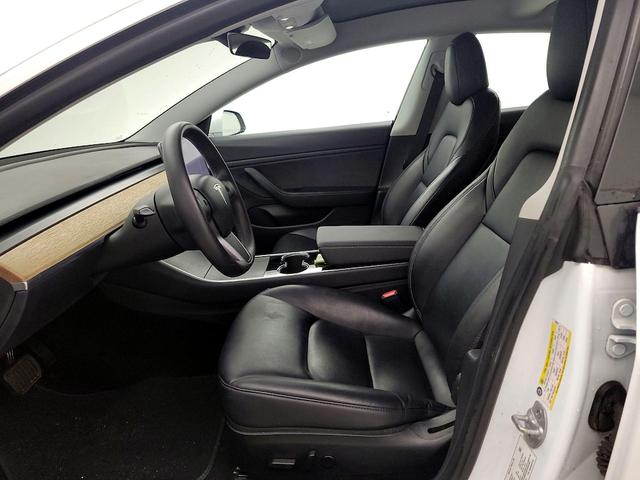 Photo of 2020 White Tesla Model 3