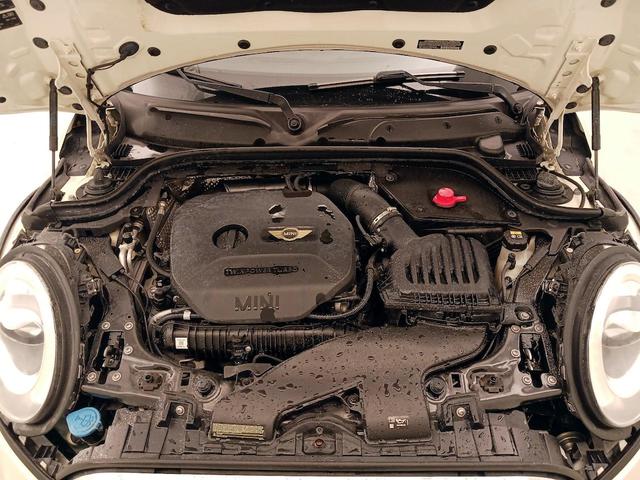 Photo of 2016 Tan MINI Hardtop