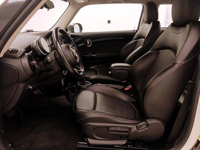 Photo of 2016 Tan MINI Hardtop