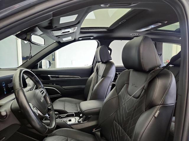 Photo of 2024 Gray Kia Telluride
