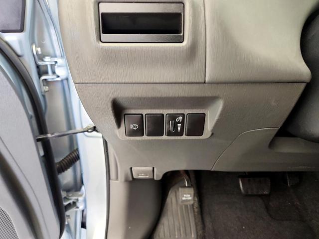 Photo of 2013 Blue Toyota Prius v