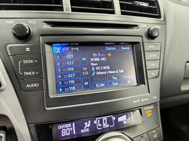 Photo of 2013 Blue Toyota Prius v