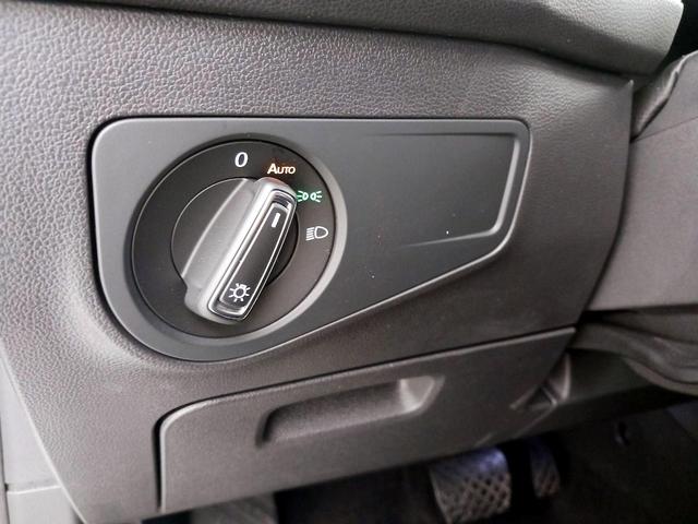 Photo of 2023 White Volkswagen Tiguan