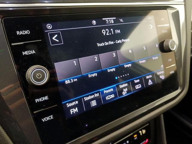 Photo of 2023 White Volkswagen Tiguan