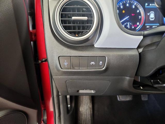 Photo of 2021 Red Hyundai KONA