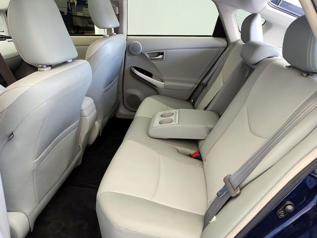 Photo of 2014 Blue Toyota Prius