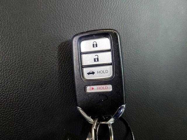 Photo of 2022 Gray Honda Accord