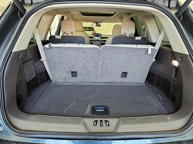 Photo of 2022 Blue Lincoln Aviator